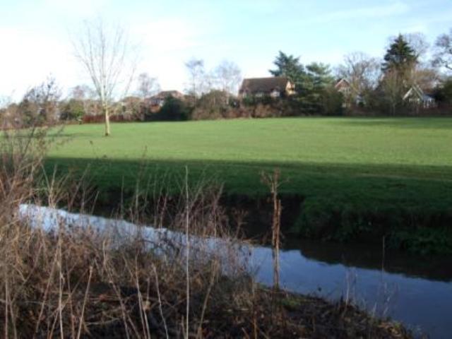 These properties are protected from flooding as they are well above water level emmbrok walk 3 20120120 1513739659